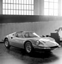 Dino 246 GTS am Genfer Automobilsalon 1972 - die Targa-Ausführung des Dino 246 feiert Weltpremiere auf dem Pininfarina-Stand