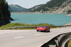Dino 246 GTS unterwegs - 20. Int. FCD Ferrari Dino Meeting Silvaplana-St. Moritz 2025