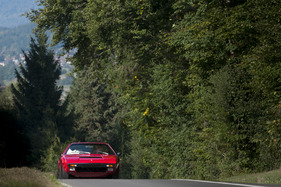 Dino 308 GT4 (1974) - die Front erinnerte an den früher präsentierten Lamborghini Urraco
