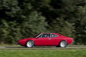 Dino 308 GT4 (1974) - macht vor allem auf verwinkelten Landstrassen viel Freude