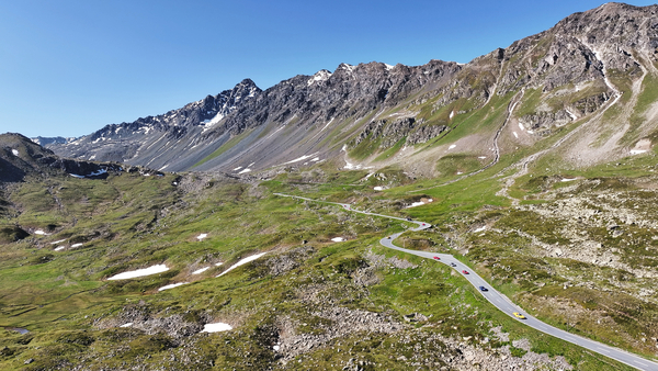 Image: Dino caravan on the road - 20th Int. FCD Ferrari Dino Meeting Silvaplana-St. Moritz 2025