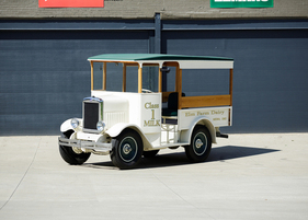 Divco Model H Milk Truck (1931) - als Lot 349 angeboten an der RM/Sotheby's Hershey Versteigerung vom 5./6. Oktober 2022