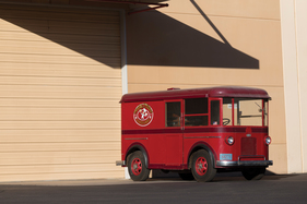 Divco "Mouldy J. Mildew" Delivery Truck (1947) - als Lot 104 an der RM/Sotheby's Arizona Versteigerung 2017 angeboten