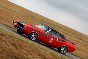 Dodge Challenger 426 hemi (1970) an der RAID Suisse-Paris 2016