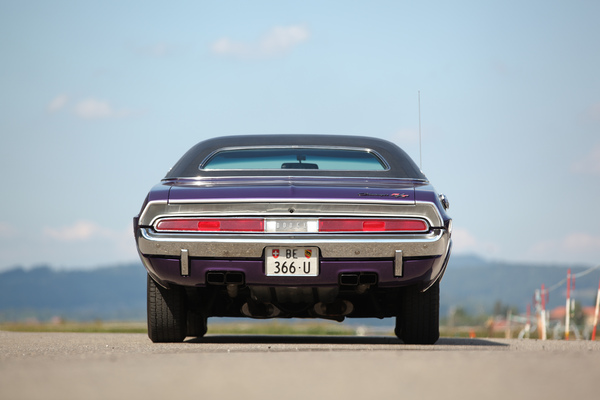 Dodge Challenger R/T 383 Magnum (1970) - wirkt auch von hinten breit