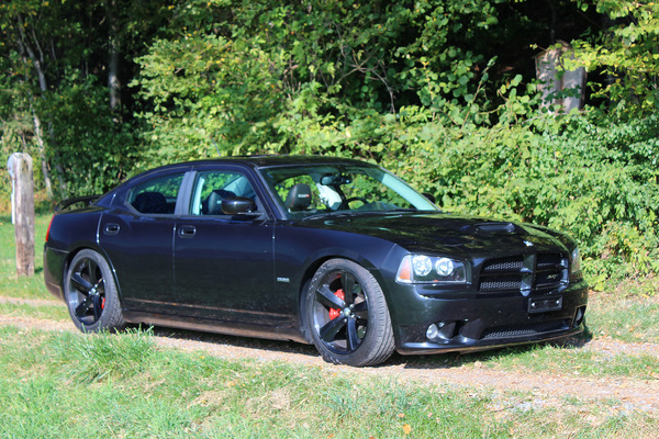 Dodge Charger SRT-8 (2008) - gemeldet als Lot 032 an der Versteigerung der Oldtimer Galerie in Toffen am 30. März 2019