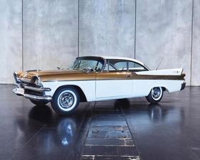 Dodge Coronet V8 Coupé (1957) - als Lot 88 angeboten an der Dorotheum Salzburg Classic Expo Versteigerung am 20. Oktober 2018 (1957)