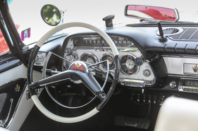 Dodge Custom Royal Lancer Convertible (1959) - Blick ins Cockpit - Albisgütli Classic Cars & Bikes August 2022