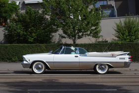Dodge Custom Royal Lancer Convertible (1959) - bei der Anreise - Albisgütli Classic Cars & Bikes August 2022