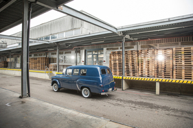 Dodge D100 Wagon (1966) – Dem D100 Town Panel blieb die klassische Karosserie viel länger erhalten als dem Pick-Up
