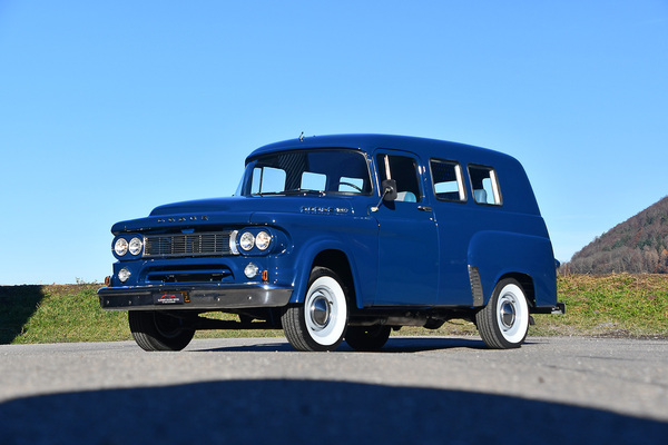 Dodge D100 Wagon (1966) - als Lot 40 angeboten an der Versteigerung der Oldtimer Galerie Toffen am 22. März 2025
