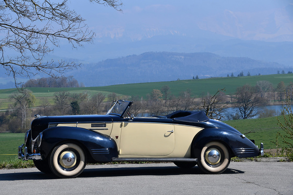 Bild Dodge D11 Cabriolet Graber (1939) - als Lot 34 angeboten an der Versteigerung der Oldtimer Galerie anlässlich der Swiss Classic World Luzern am 25. Mai 2019