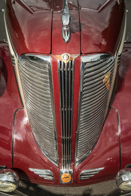 Dodge D8 Langenthal (1938) - Kühlergrill von oben