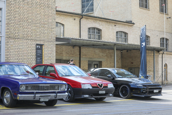 Dodge Dart, Alfa Romeo 164, Toyota Celica: viel mehr Gemeinsamkeiten als die Anzahl der Räder gibt es nicht – Older Classics Mai 2024