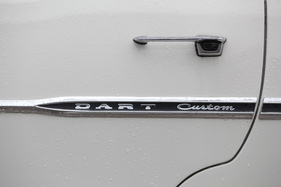 Dodge Dart V8 - Beschriftung auf der Flanke - OSMT Zug im September 2017