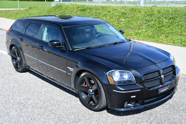 Dodge Magnum SRT-8 (2006) - als Lot 72 an der Versteigerung der Oldtimer Galerie in Toffen am 19. Oktober 2019