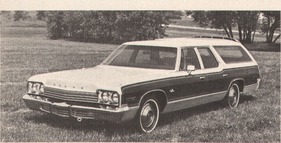 Dodge Monaco - Monaco Custom - Monaco Brougham 5,9-Liter-V8-Motor - 180 HP (netto) 1 Doppelvergaser (1974)