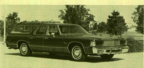 Dodge Royal Monaco - 5,2-Liter-V8-Motor - 150 HP (netto) - 1 Doppelvergaser - F¨r Station Wagon und Royal Monaco Brougham nicht lieferbar (1977)