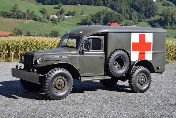 Dodge WC Ambulance (1942) - als Lot 39 an der Versteigerung der Oldtimer Galerie Toffen am 20. Oktoberl 2018