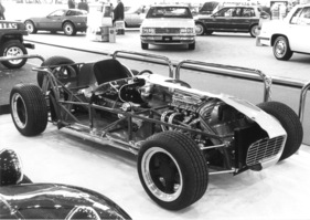 Donkervoort S8A (1985) - aufschlussreiches Schnittmodell zeigt die aufwändige Rahmenstruktur - Genfer Automobilsalon 1985