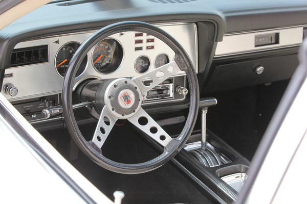 Drehzahlmesser und Tacho in runder Form in der Cobra-Variante - Mustang & Shelby Meeting 2017 in Zug