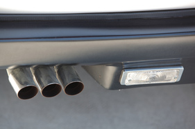 Drei Auspuffenden je Seite beim Ferrari 365 GT-4 BB - Eindrücke DolderClassics vom 7. September 2014