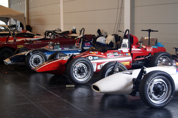 Image: Three Formula V cars waiting for their turn on the outdoor area - Klassikwelt Bodensee 2025