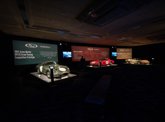 Drei Ikonen von Aston Martin, Ferrari und Ford - RM/Sotheby's Versteigerung in Monterey 2018