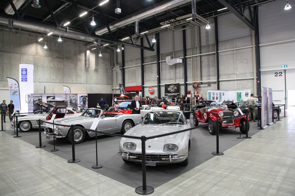 Three silver cars with a total value of CHF 3,000,000 at Lutziger Classic Cars - Swiss Classic World Lucerne 2022
