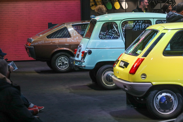 Drei klassische Renault - R4, R5 und R17 TS – Rétromobile Paris 2025