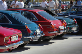 Dreimal MGB - alle mit acht Zylindern, der hintere ist ein deutlich späteres Nachfolgemodell - Dolder Classics August 2018 Dreimal MGB - alle mit acht Zylindern, der hintere ist ein deutlich späteres Nachfolgemodell - Dolder Classics August 2018