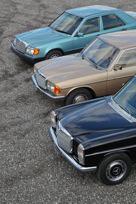 Dreimal Mercedes-Benz 2,8-Liter Sechszylinder-Limousinen an der Versteigerung der Oldtimer Galerie Toffen vom 21. April 2018