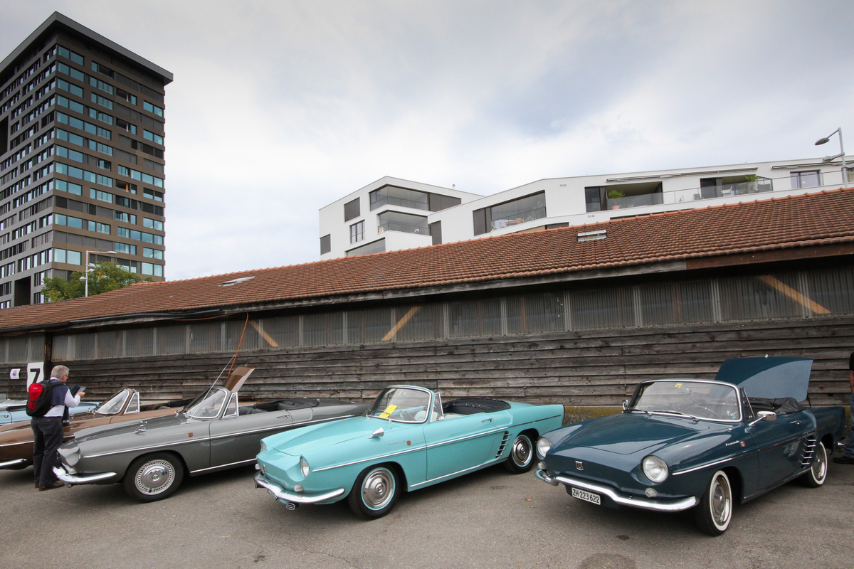 Three Renault Caravelle - OSMT Train September 2015