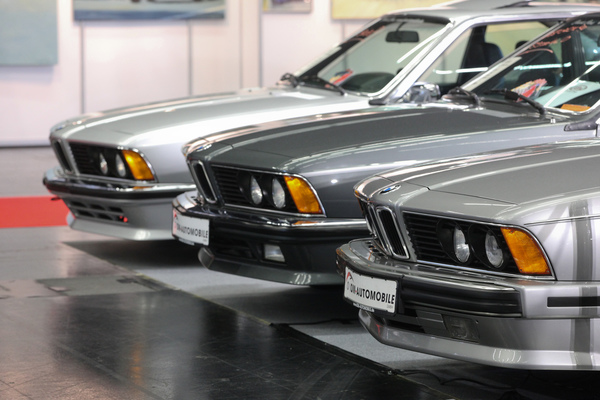 Bild: Dreimal Sechser-Coupé der Baureihe E24 - Classic Expo Salzburg 2019