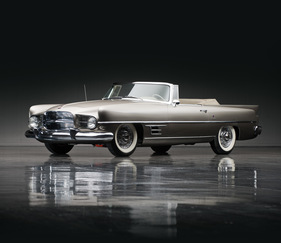 Dual-Ghia Convertible (1958) - angeboten als Lot 131 an der RM Auction "Don Davis Collection" am 27. April 2013