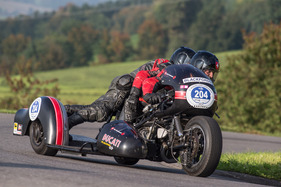 Ducati Kneeler 860 (1975) - am Michaelskreuzrennen 2014