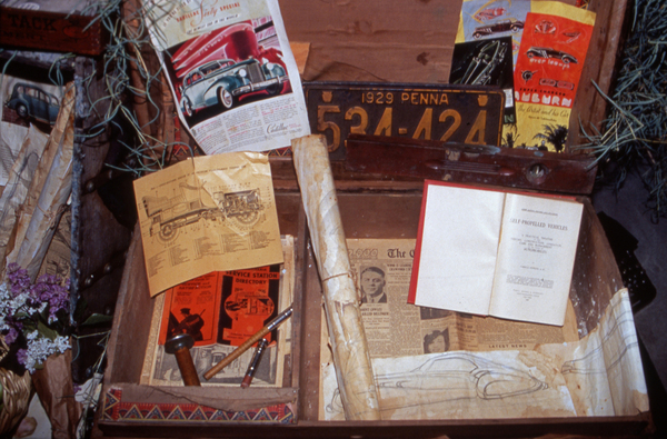 Duesenberg Coupé Simone (1939) – Der Inhalt der angeblichen Schatzkiste: Zeichnungen, Broschüren, Korrespondenzen