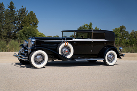 Duesenberg Model J Town Car (1934) - offered as lot 62 at the Gooding & Co "Geared Online" auction from August 3 to 7, 2020