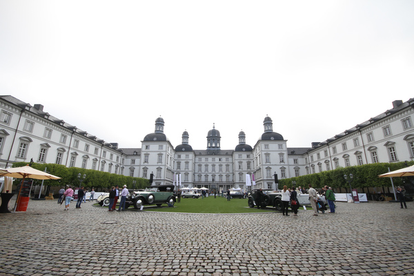 Edler Rahmen für edle Klassiker - Impressionen vom Concours d'Elégance an der Schloss Bensberg Classics 2015