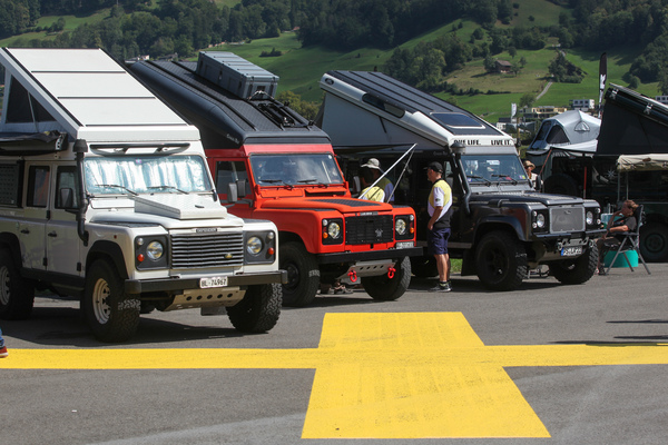 Bild Ehrengast 2022 war Land Rover und sie kamen in Scharen - British Car Meeting (BCM) Mollis 2022