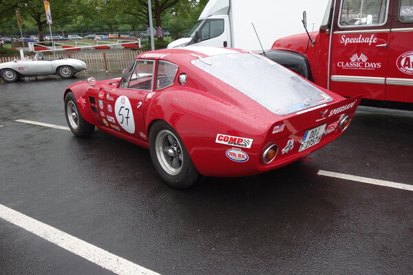 Eigenbau auf Chevrolet-Basis im GT-Stil der Sechzigerjahre – Classic Days Düsseldorf 2023