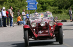 Bild: Ein Alfa Romeo an der Mille Miglia 2011