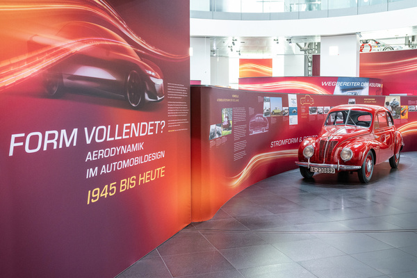 Bild Ein Blick in die Ausstellung – der DKW F9.