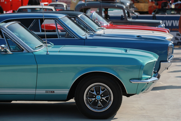 Ein Ford Mustang in der Phalanx sieht immer gut aus ... - Dolder Classics September 2020