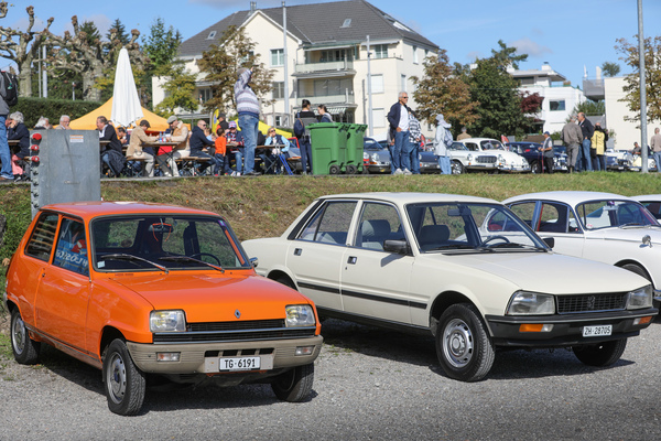 Bild Ein Hauch von Paris - Renault 5 und Peugeot 505 - Albisgütli Classic Cars & Bikes September 2022