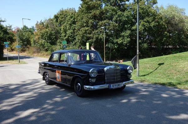 Ein Mercedes-Benz 190 D aus dem Jahr 1964 - Vienna Classic Days 2024
