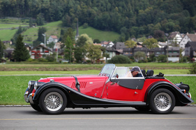 Ein Morgan im Zweifarben-Look - 35. British Car Meeting auf dem Flugplatz Mollis