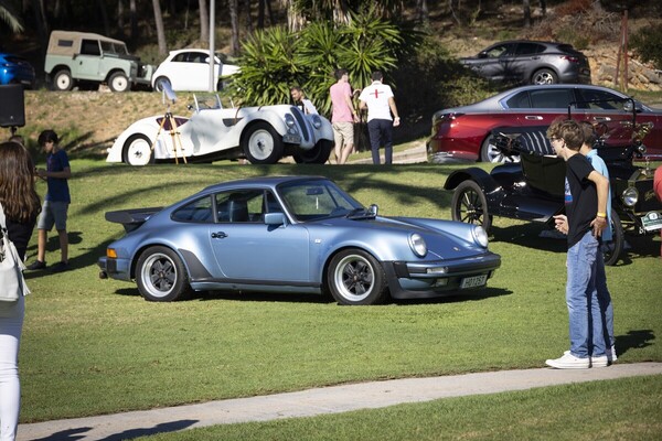Ein Porsche 911 Turbo (930) von 1984 gewinnt den Preis für die längste Anreise - Mallorca Classic Week 2022