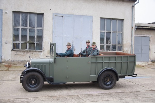 Image: A Skoda 104, former police car of the city of Brno - to be shown at the Classic Show Brno 2015