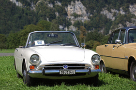 Ein Sunbeam Alpine Serie V 1725 von 1967 - British Car Meeting in Mollis am 28. August 2016